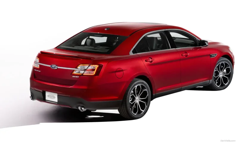 Ford Taurus Sho 2013