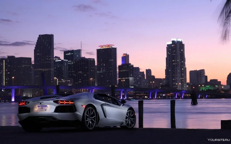 Lamborghini Aventador 16