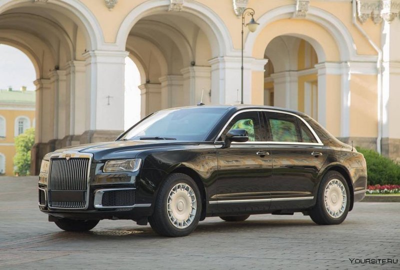 Седан Aurus Senat