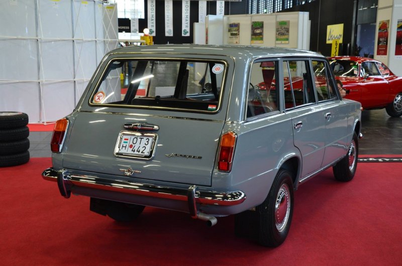 Lada 2102