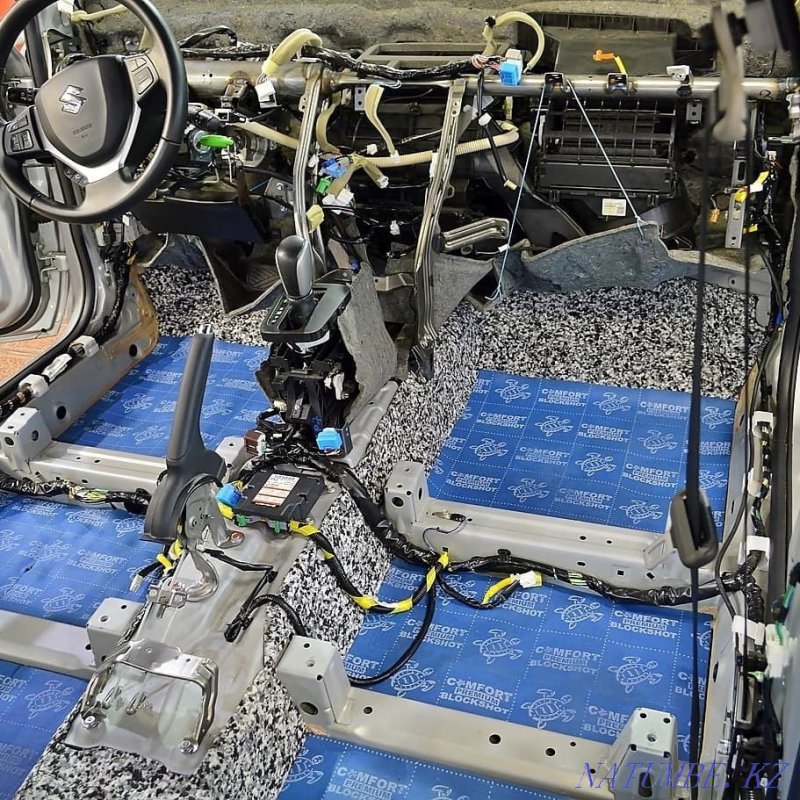 Шумоизоляция пола Шевроле Круз