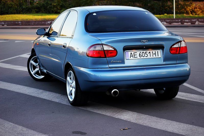 ZAZ-Daewoo lanos.