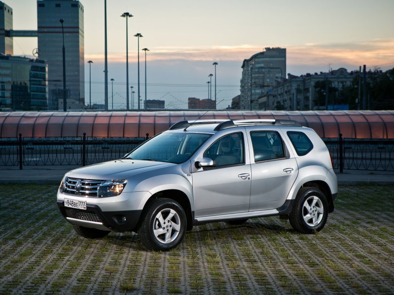 Renault Duster 2014 красный