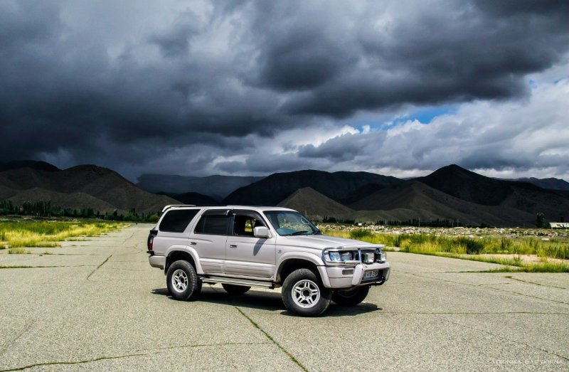 Toyota Hilux Surf (3g)
