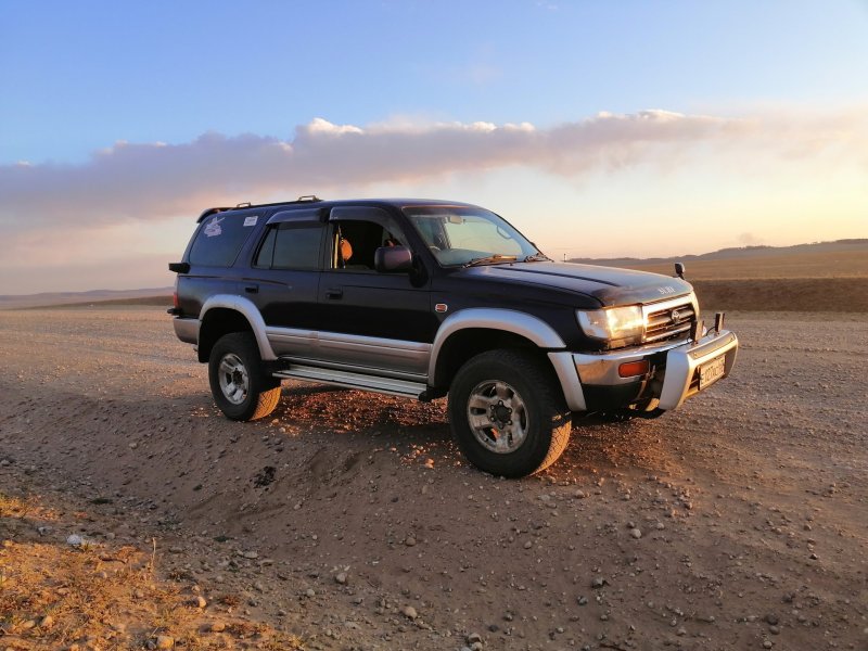 Toyota Hilux Surf 185