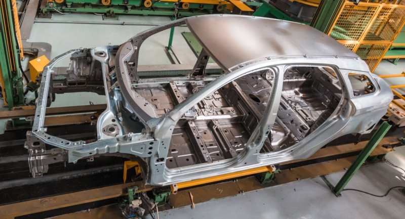 Лада Веста передняя часть кузова