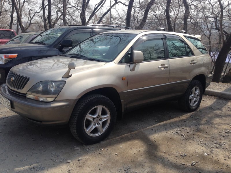 Toyota Harrier 2