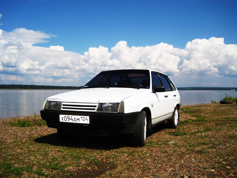 Лада 2109 белая