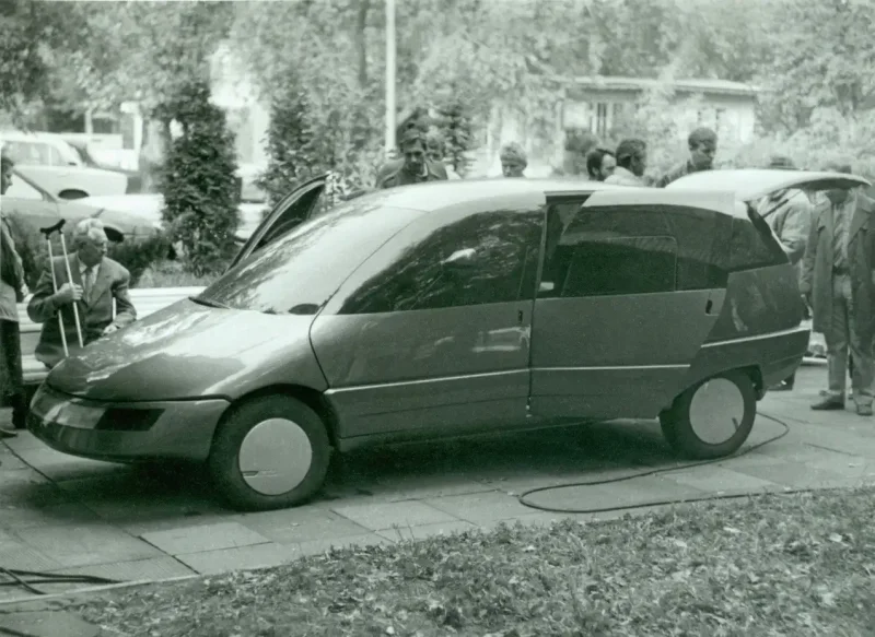 Автомобиль нами 0288 компакт