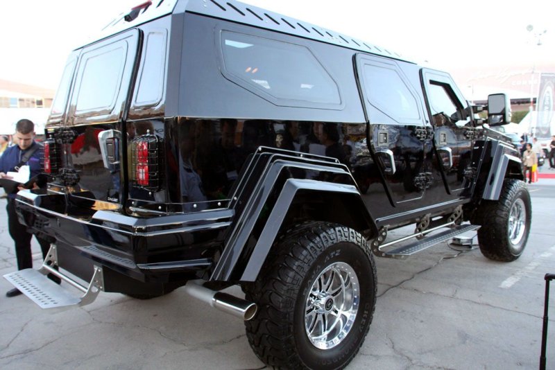 Броневик Knight XV