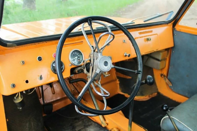 Москвич инвалидка