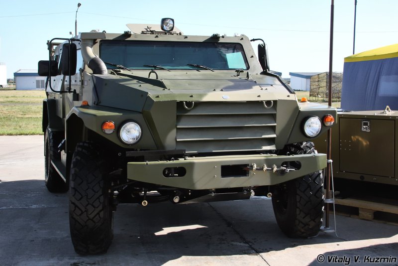 Бронеавтомобиль ВПК-39273 «волк-3»