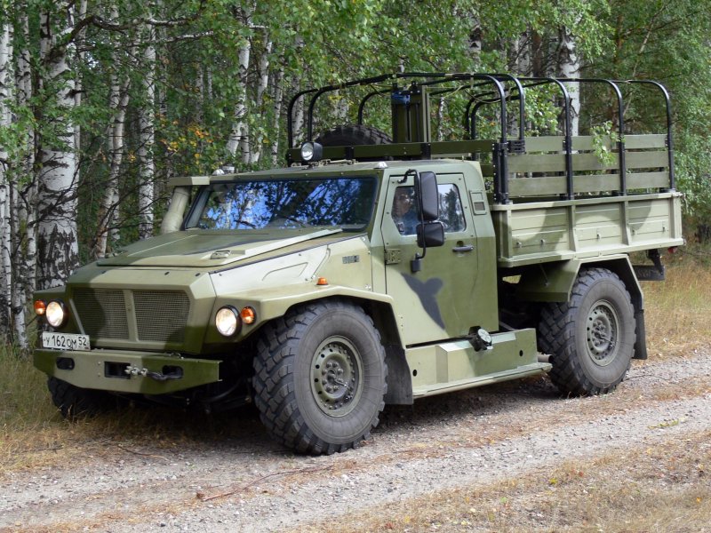 Бронеавтомобиль ВПК-3927 «волк»