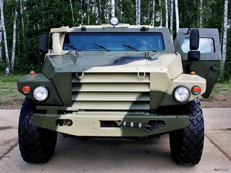 Бронеавтомобиль ВПК-3927 «волк»