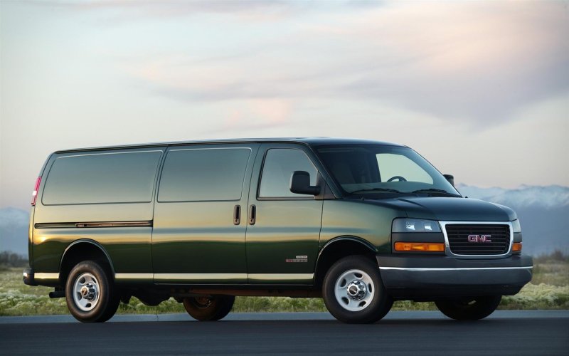 GMC Savana Explorer 2022