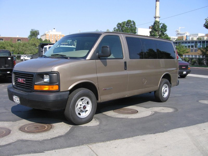 Chevrolet Express GMC Savana 2020