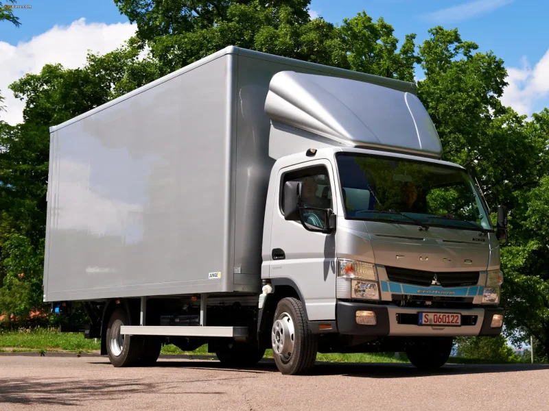 Mitsubishi Fuso Canter 7