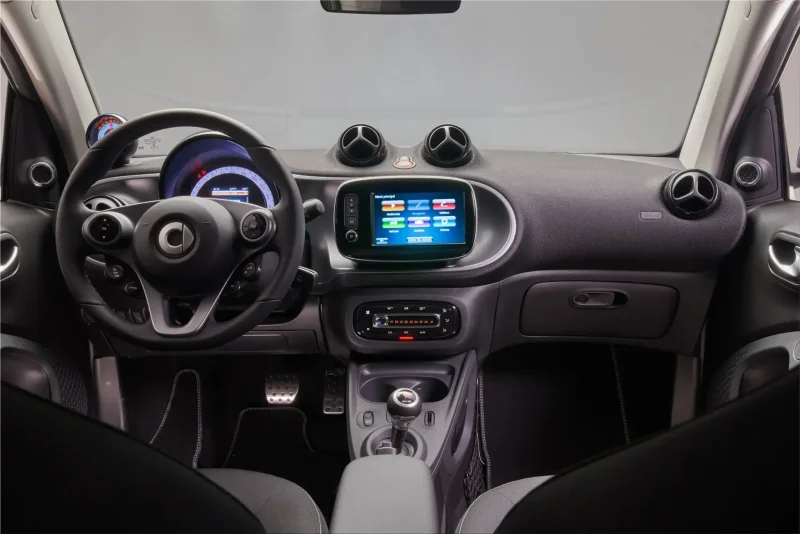 Smart Fortwo 2019 салон