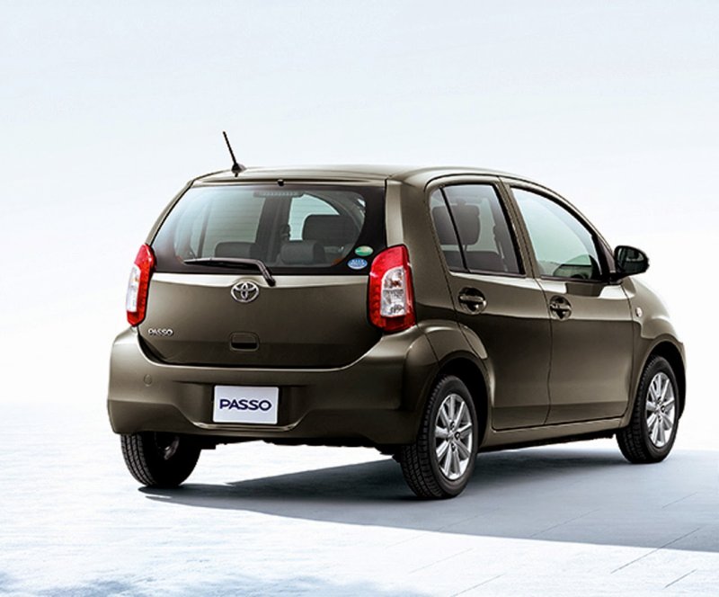 Toyota passo 2015
