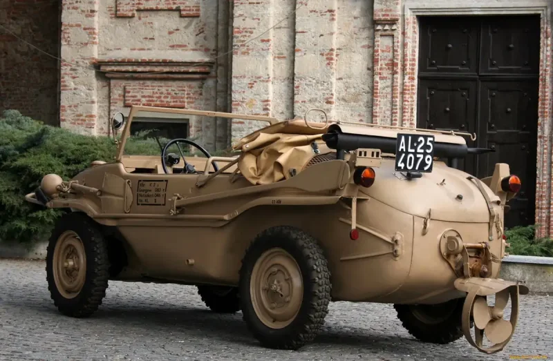 Фольксваген Кюбельваген KDF-82
