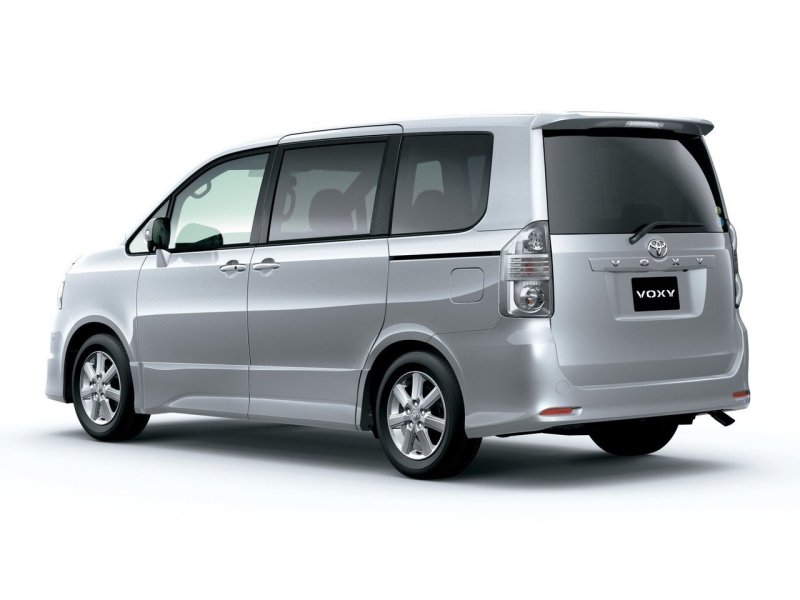 Toyota Voxy 2007