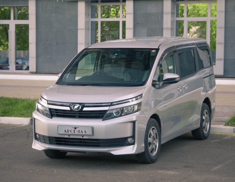 Toyota Voxy GS Sport