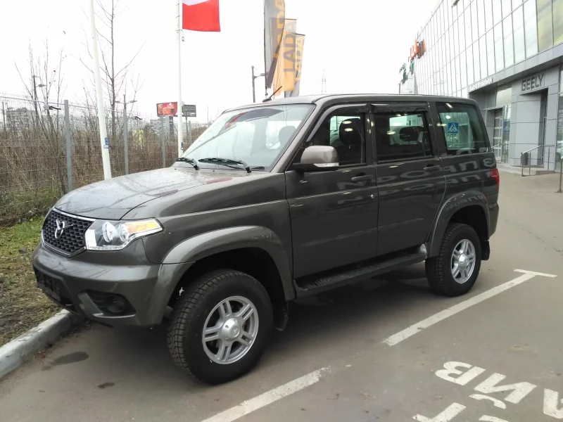 УАЗ-3163-10 "Патриот"