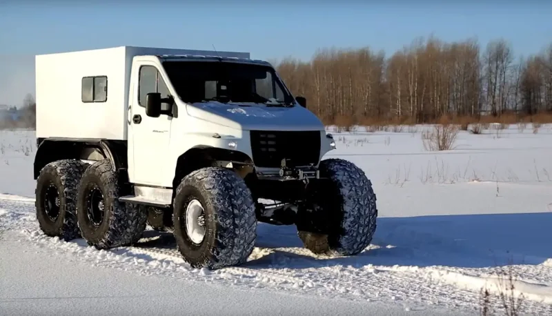 Снегоболотоход СКБ-600-01