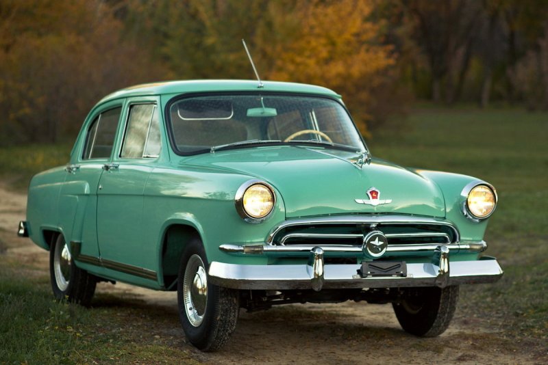 Машина Волга gaz 24