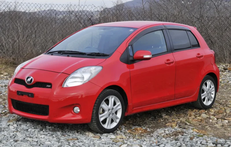 Toyota . Toyota Vitz
