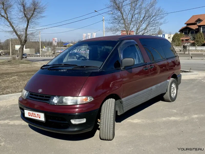 Тойота Эстима Люсида 1993