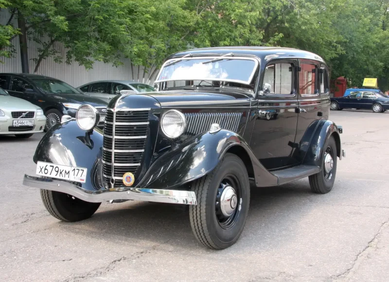 ГАЗ-М-1 автомобиль