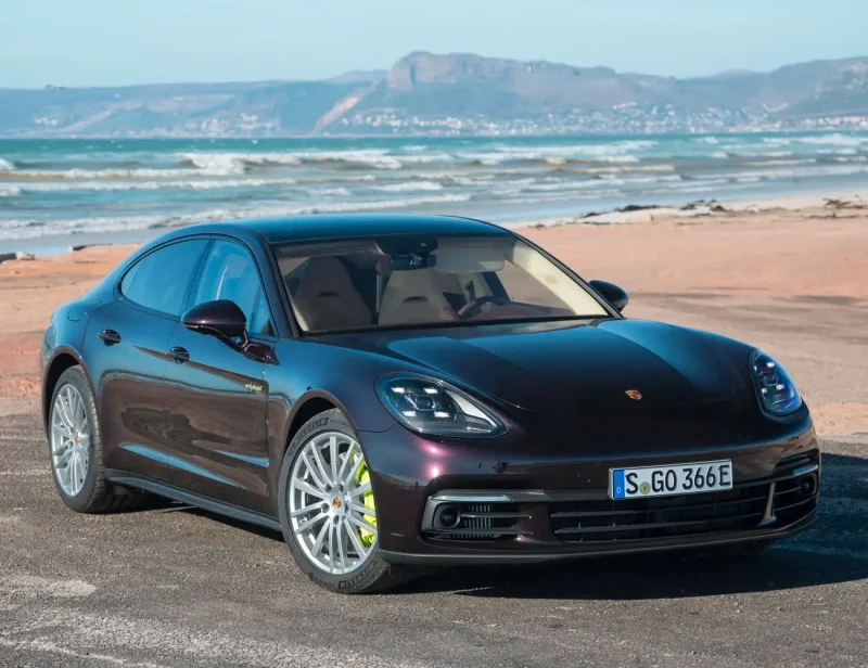 Porshe Panamera 4