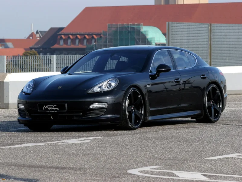 Porsche Panamera 1