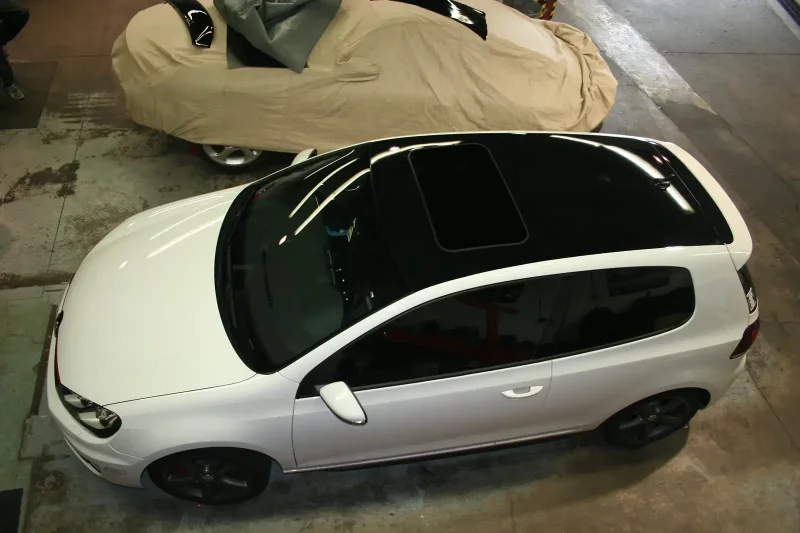 Volkswagen Golf 6 Black Roof