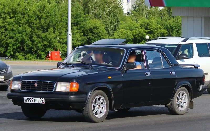 ГАЗ 3110 И 31105