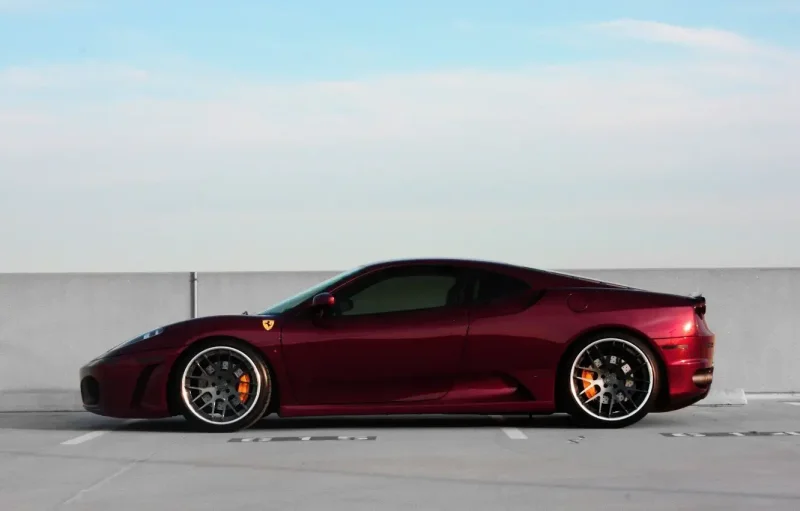 Ягуар f Type красный