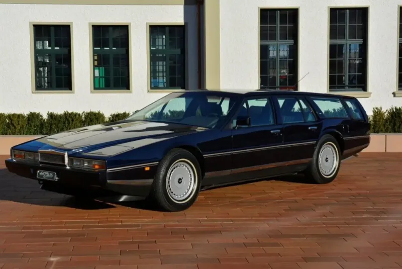 Aston Martin Lagonda 1976
