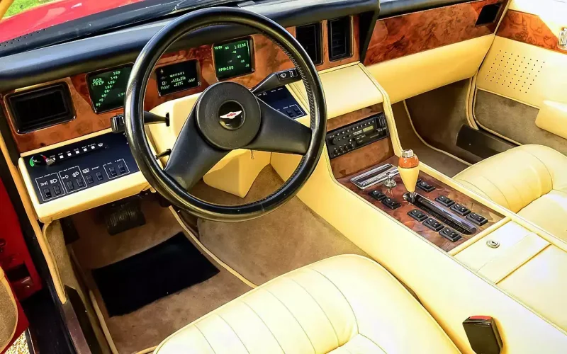 Aston Martin Lagonda