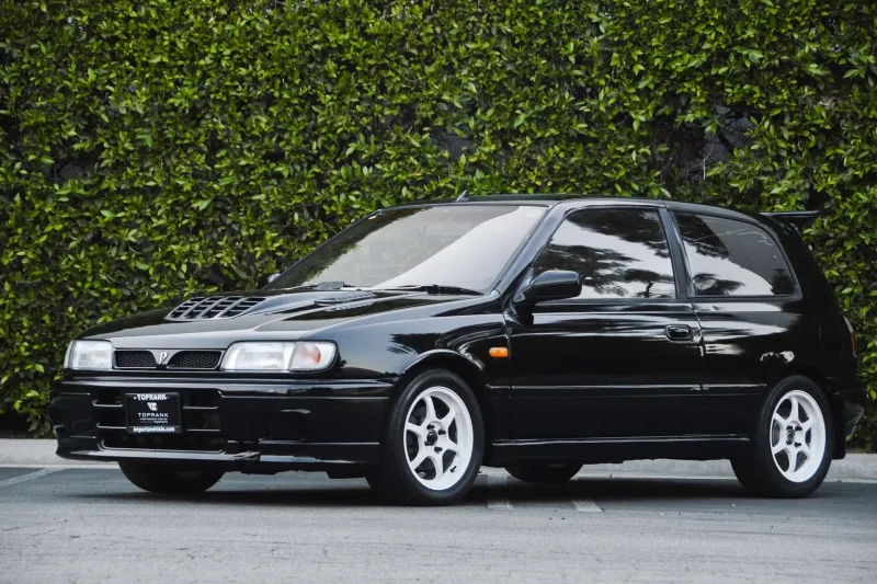 Ниссан Пульсар GTI-R