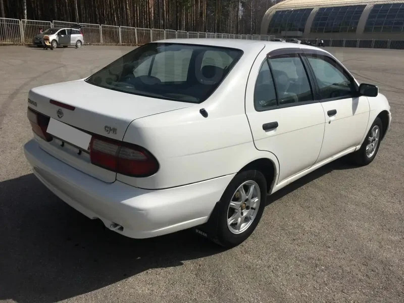 Nissan Pulsar 1999
