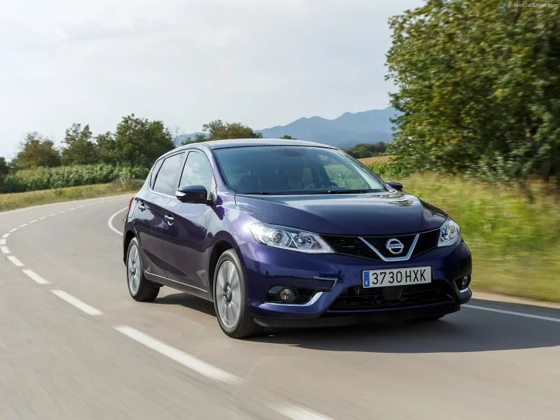 Nissan Pulsar 1