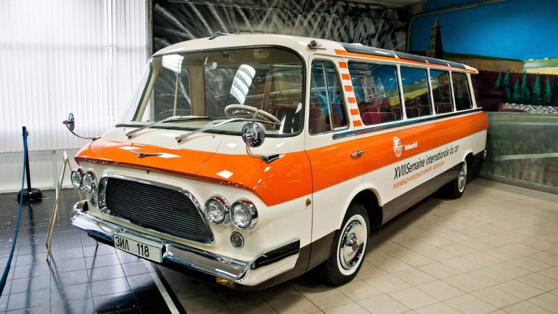 Микроавтобус Юность ЗИЛ-118