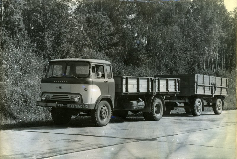 Седельный тягач каз 606 Колхида