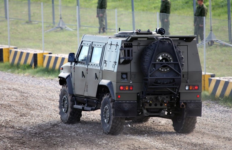 Iveco LMV m65 Гражданская версия