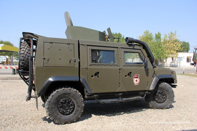 Бронеавтомобиль Iveco LMV