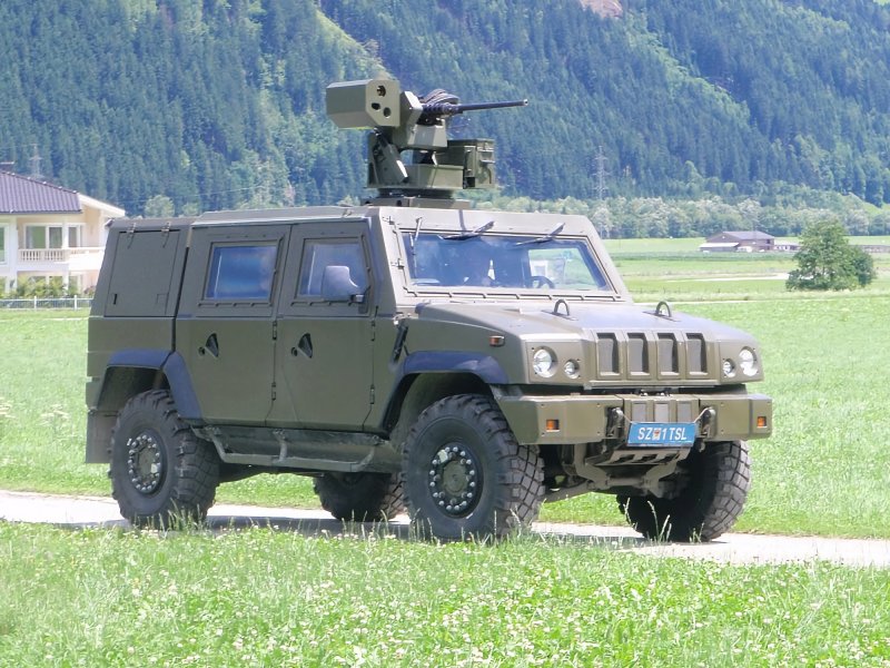 Бронеавтомобиль Iveco LMV «Рысь»