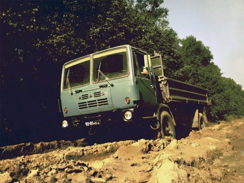 Грузовик Колхида 4540