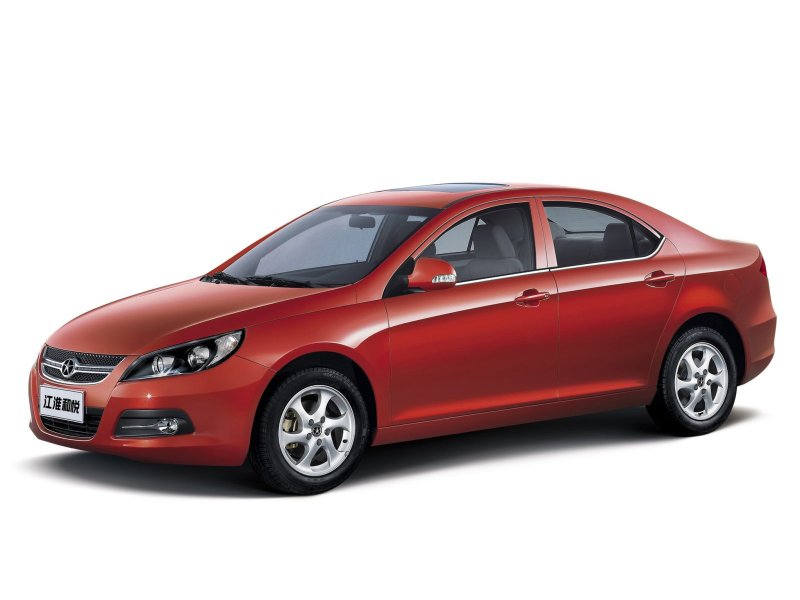 JAC j5 седан