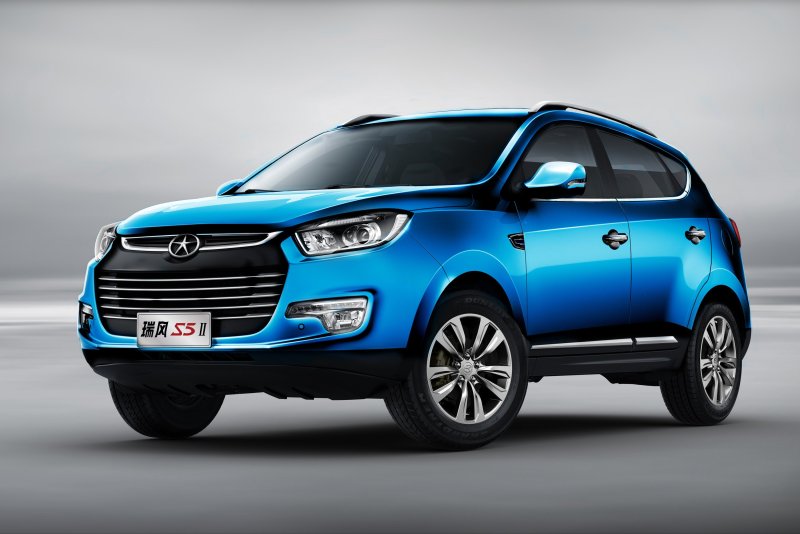 Китайский кроссовер JAC s5